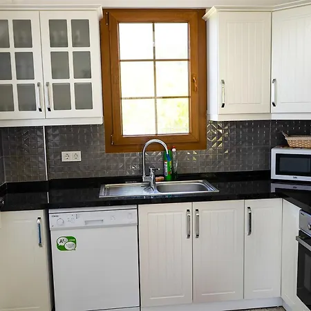 Oludeniz - 4+1 Muhafazakar Vila *