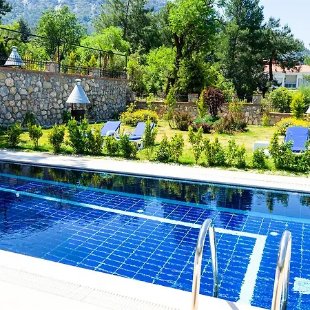Oludeniz - 4+1 Muhafazakar Ovacık