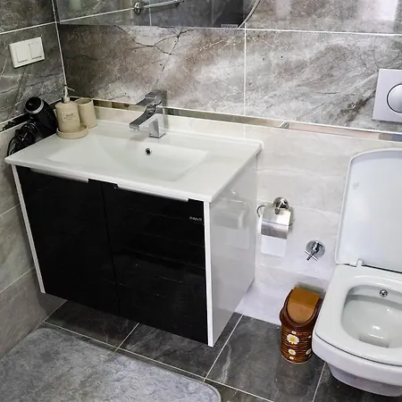 Oludeniz - 4+1 Muhafazakar Ovacık