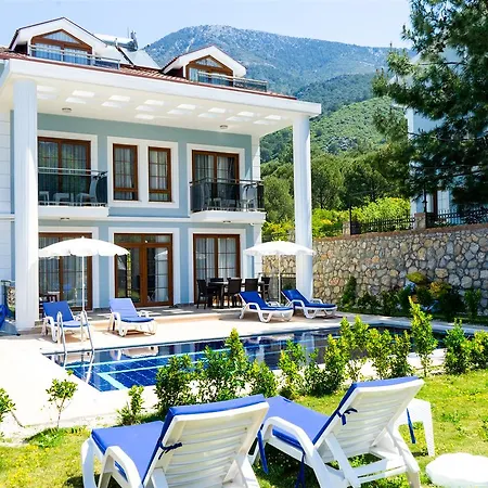 Oludeniz - 4+1 Muhafazakar Ovacık